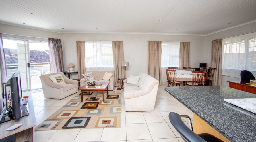 3 Bedroom Property for Sale in Beacon Bay Eastern Cape